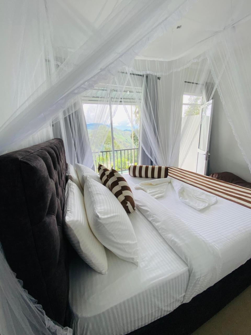 Ella Nimal Nest Inn Esterno foto