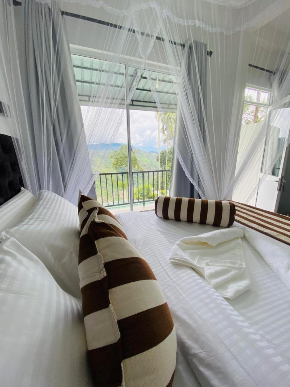 Ella Nimal Nest Inn Esterno foto