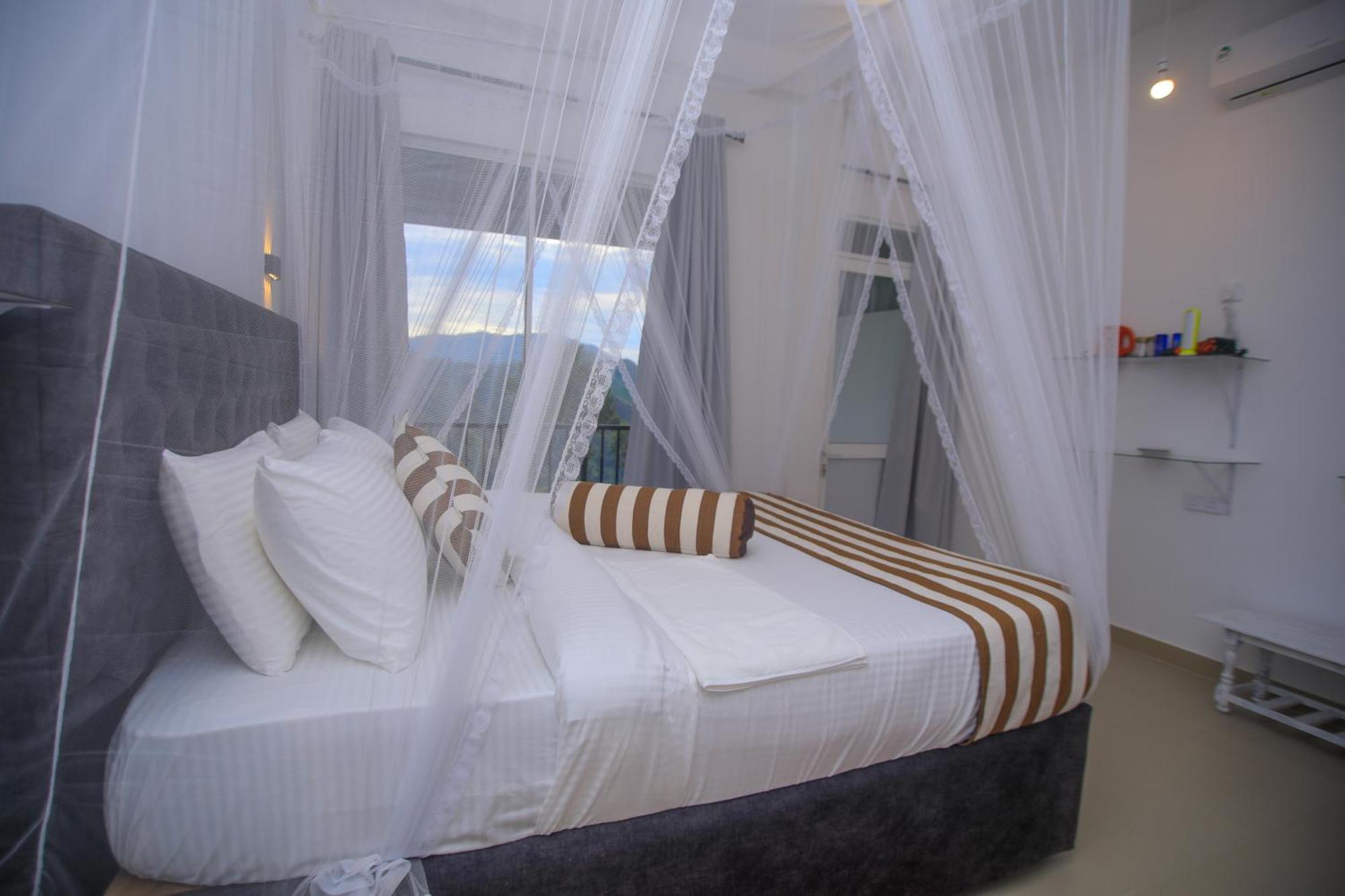 Ella Nimal Nest Inn Esterno foto